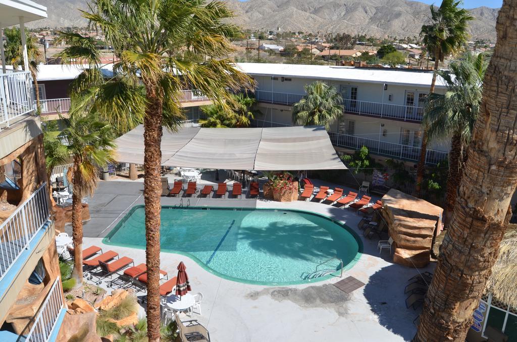 Hyundae Resort And Spa Desert Hot Springs Exterior photo