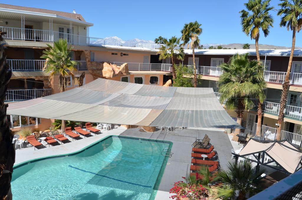 Hyundae Resort And Spa Desert Hot Springs Exterior photo