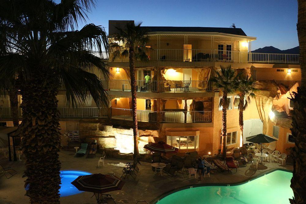 Hyundae Resort And Spa Desert Hot Springs Exterior photo