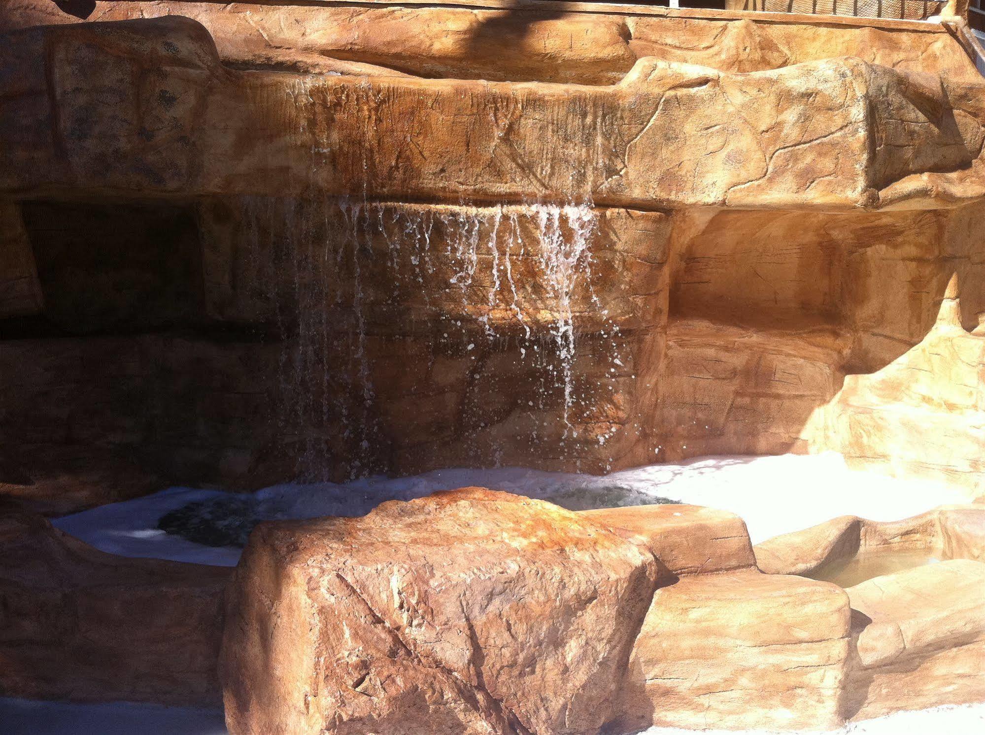 Hyundae Resort And Spa Desert Hot Springs Exterior photo